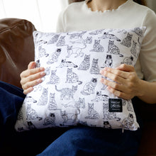 画像をギャラリービューアに読み込む, THE CAT × SHOGO SEKINE 総柄クッション