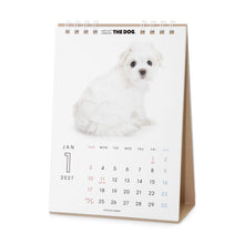 갤러리보기에 이미지를 읽고 THE DOG 2027年カレンダー 卓上サイズ（マルチーズ）の1月
