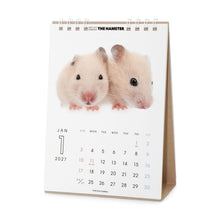 画像をギャラリービューアに読み込む, THE HAMSTER 2027年カレンダー 卓上サイズの1月
