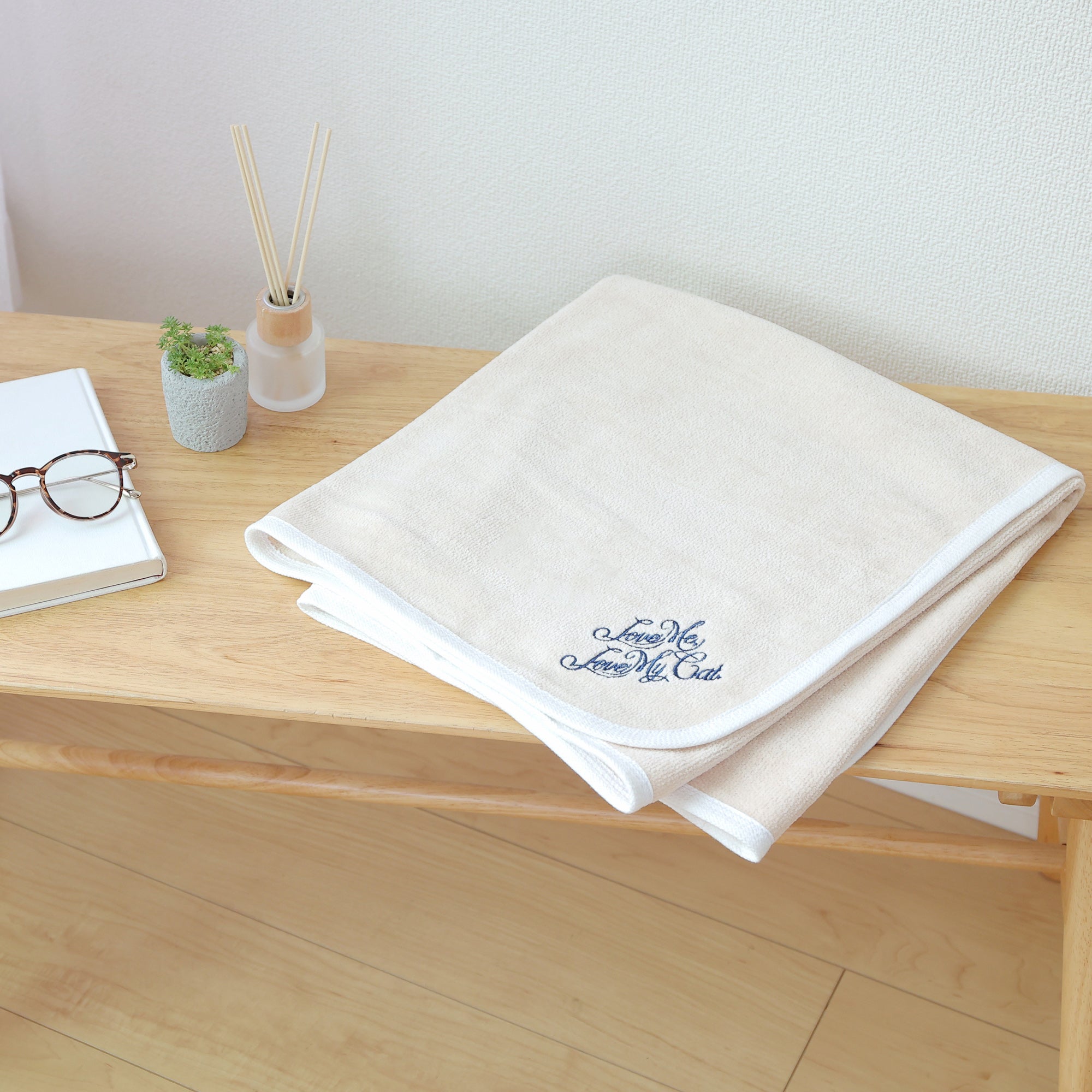 THE CAT × SHOGO SEKINE フェイラーブランケット（ベージュ） – THE